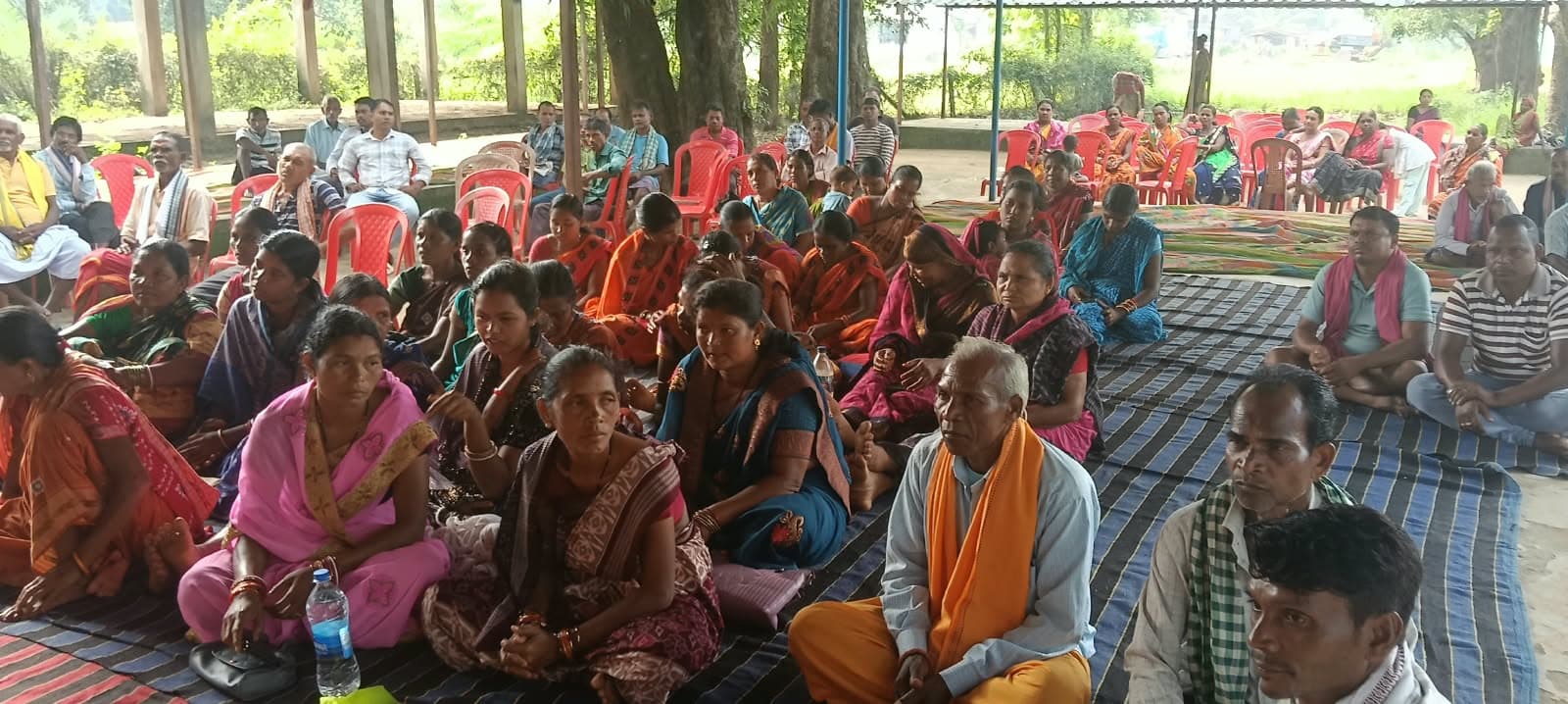 Farmers seated at the Sundargarh membership drive meeting
